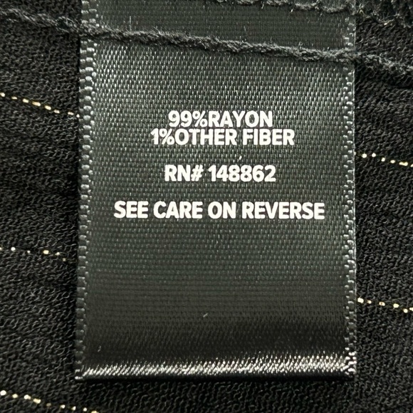 Torrid Black Gauze Button Front Smocked Babydoll Blouse  in Deep Black sz 1 1X - Picture 4 of 5